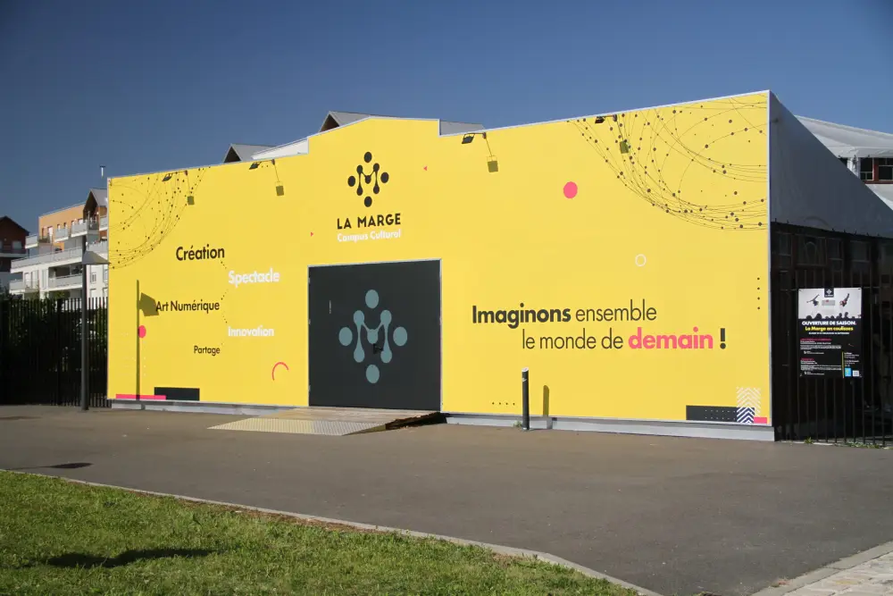 batiment jaune la marge